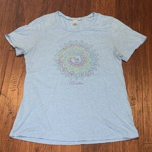 XL Women's Light Blue Alaska Graphic Tee